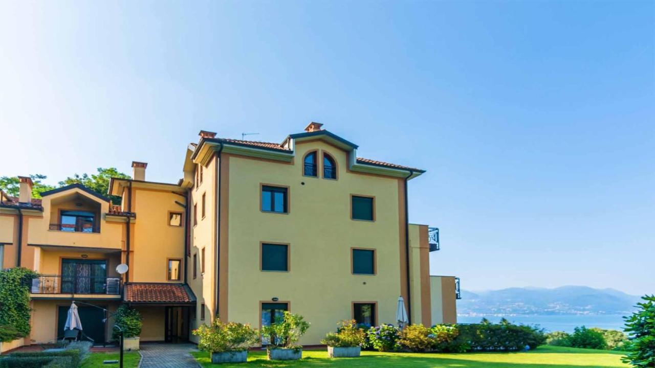Apartment Blue Stresa